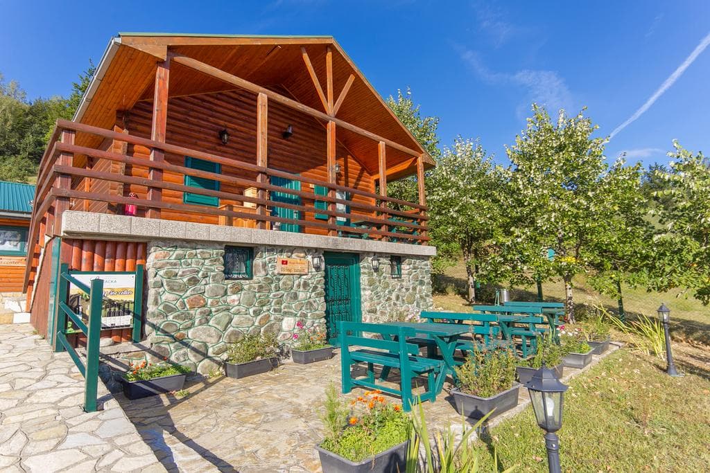 Eco Hotel & Resort Gacka