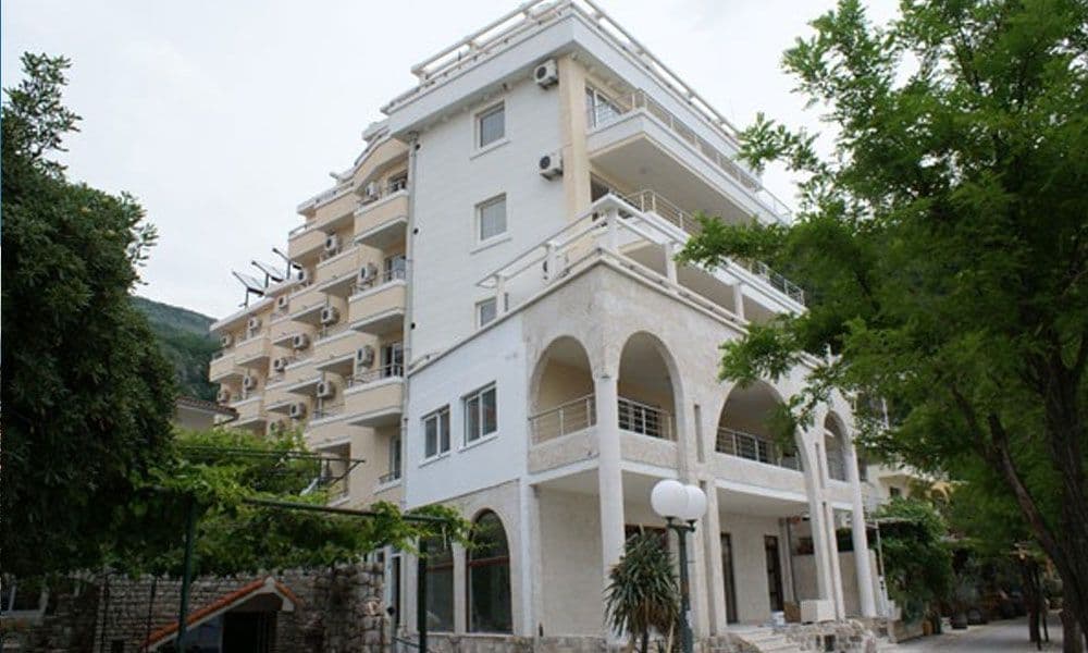 HOTEL Obala Plus