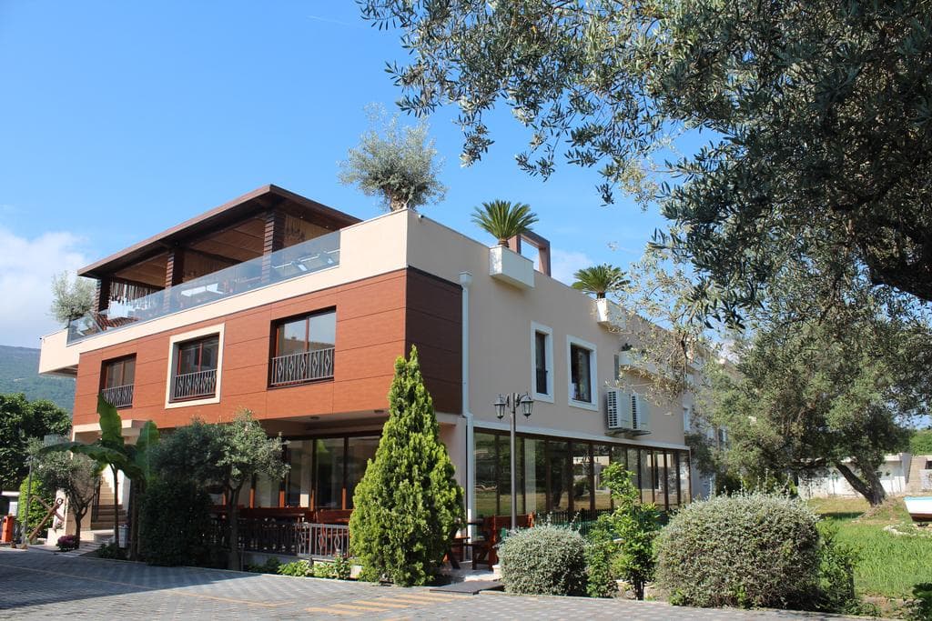 Sun Village Apartments