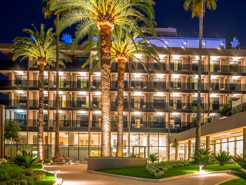 HOTEL Palmon Bay