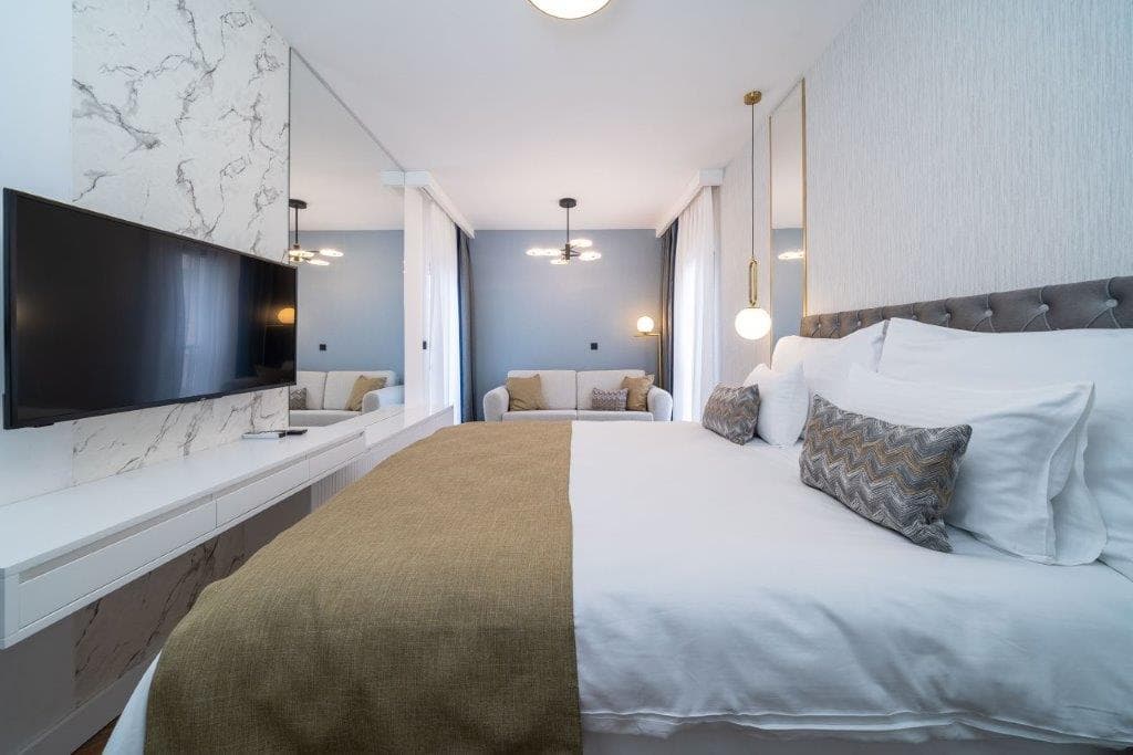 HOTEL Millenium