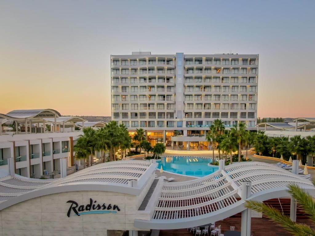 Radisson Beach Resort