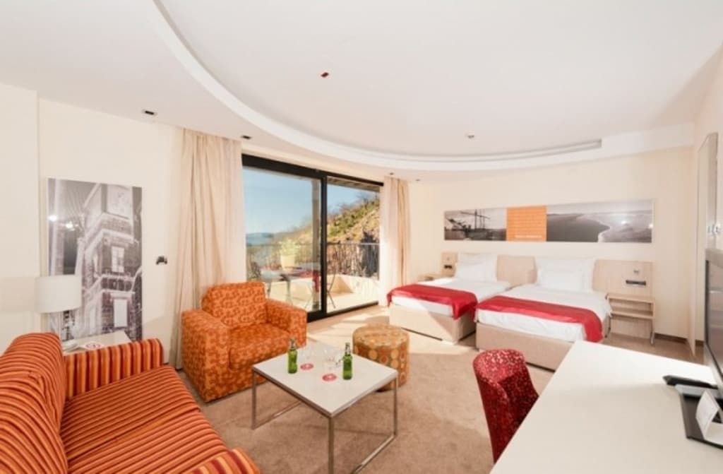 Hotel Hec Residence 4*