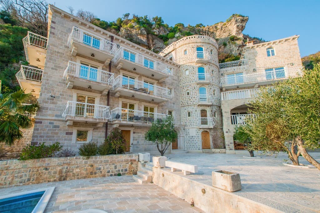Apartments Dusanova Kula (cat.LUX)