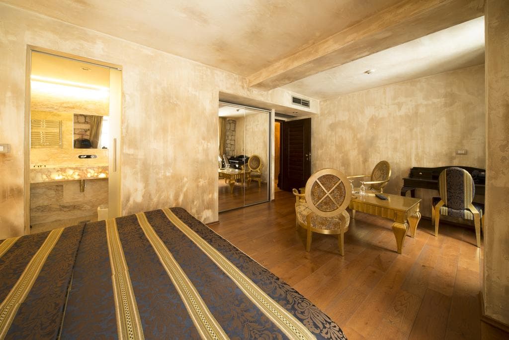 HOTEL Astoria