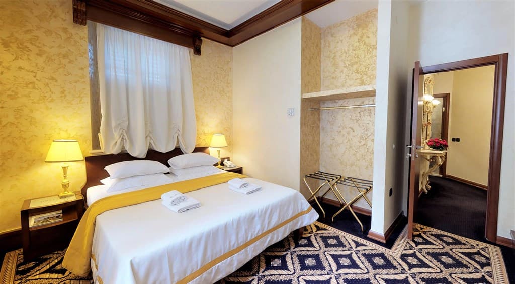 HOTEL Cattaro