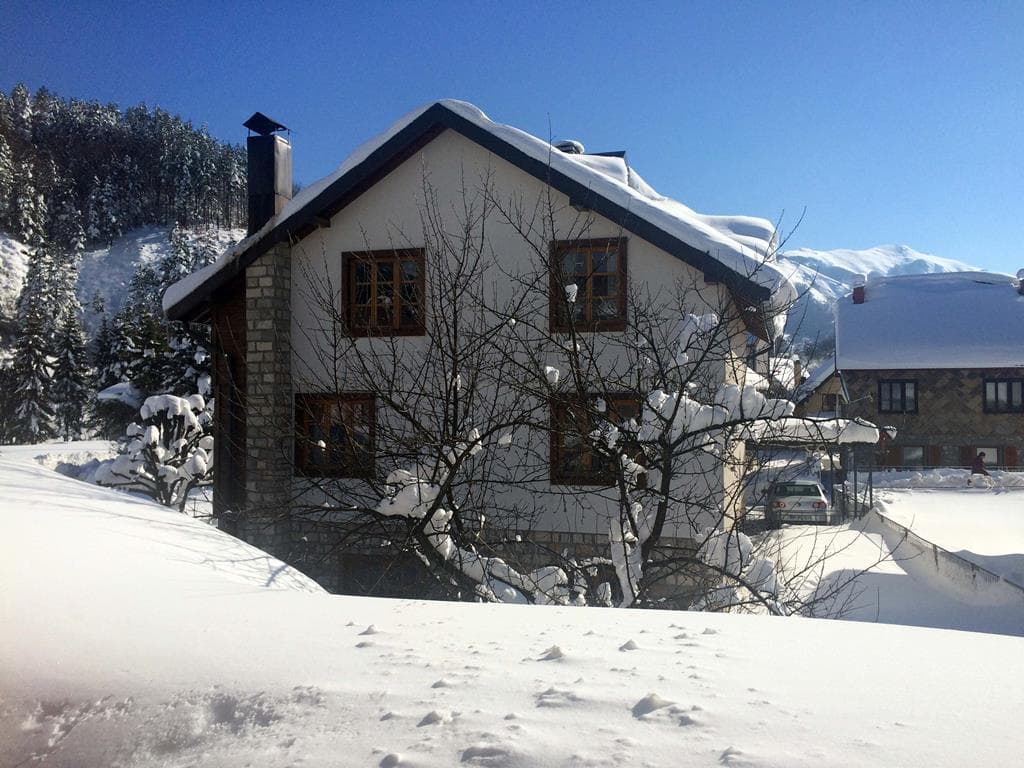 APARTMENTS CHALET KOLASIN (Cat.A)