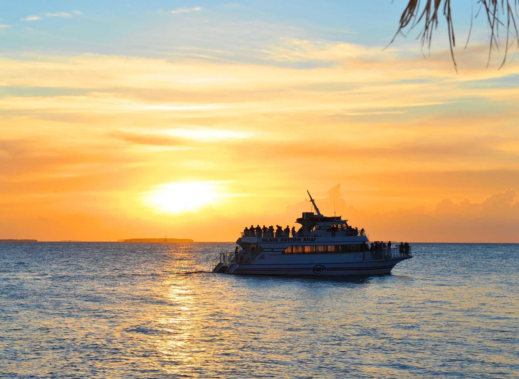Sunset Cruise and Dancing Fountains Show