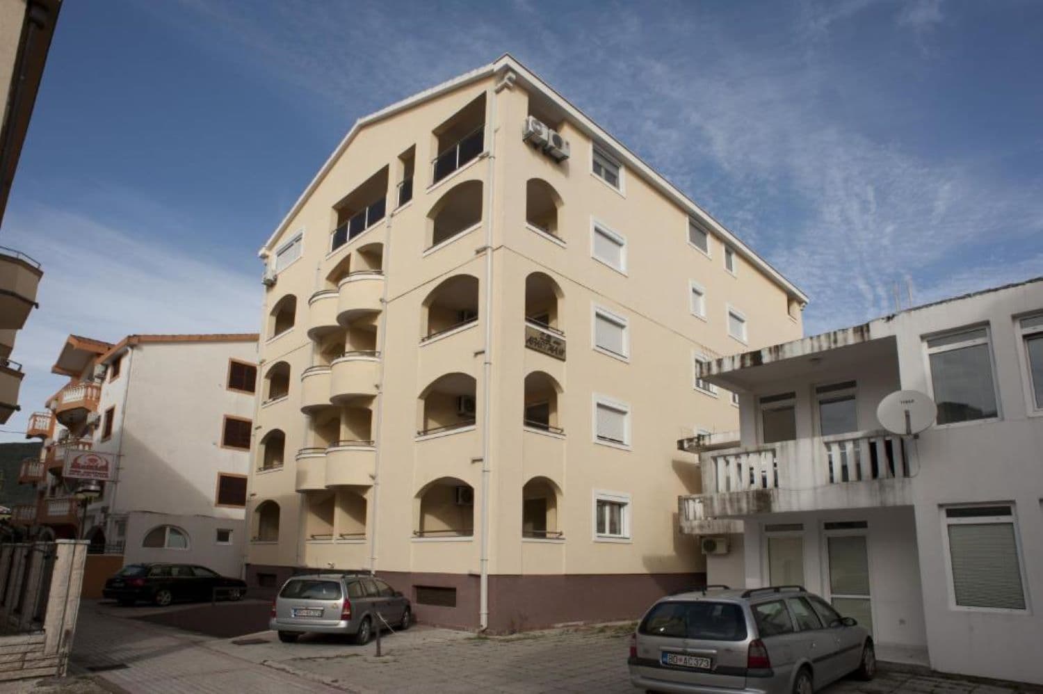 APARTMENTS Jovan